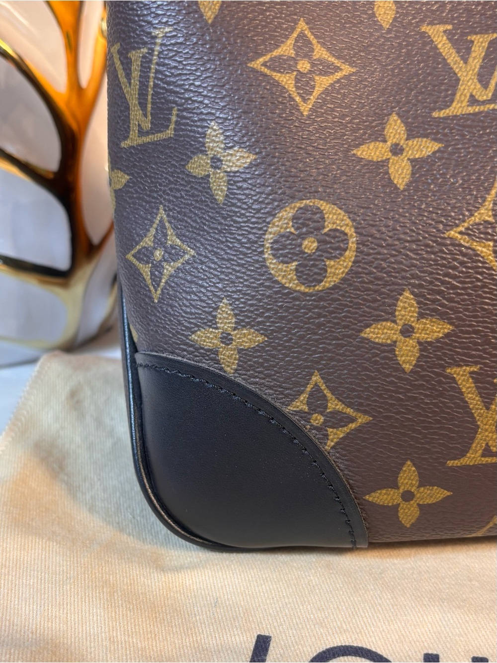 Louis Vuitton Boulogne Pm - Picture 15 of 16